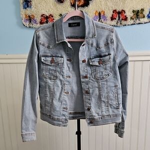 Classic Blue Jean Jacket Cropped Style